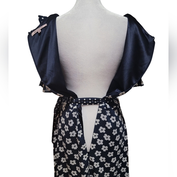 Review Womens Size 8 Navy Blue & White Floral & Polka Dot Ruffled Midi Dress - Picture 6 of 8
